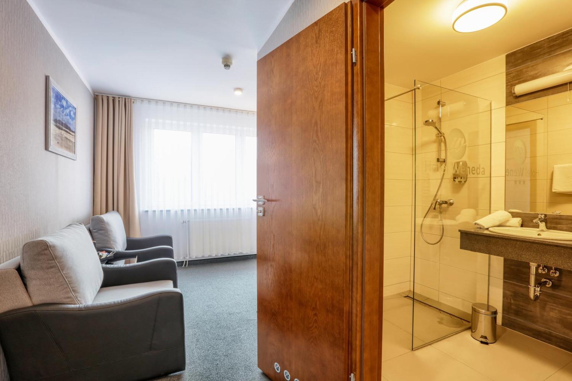 Hotel Weneda Opole Quarto foto