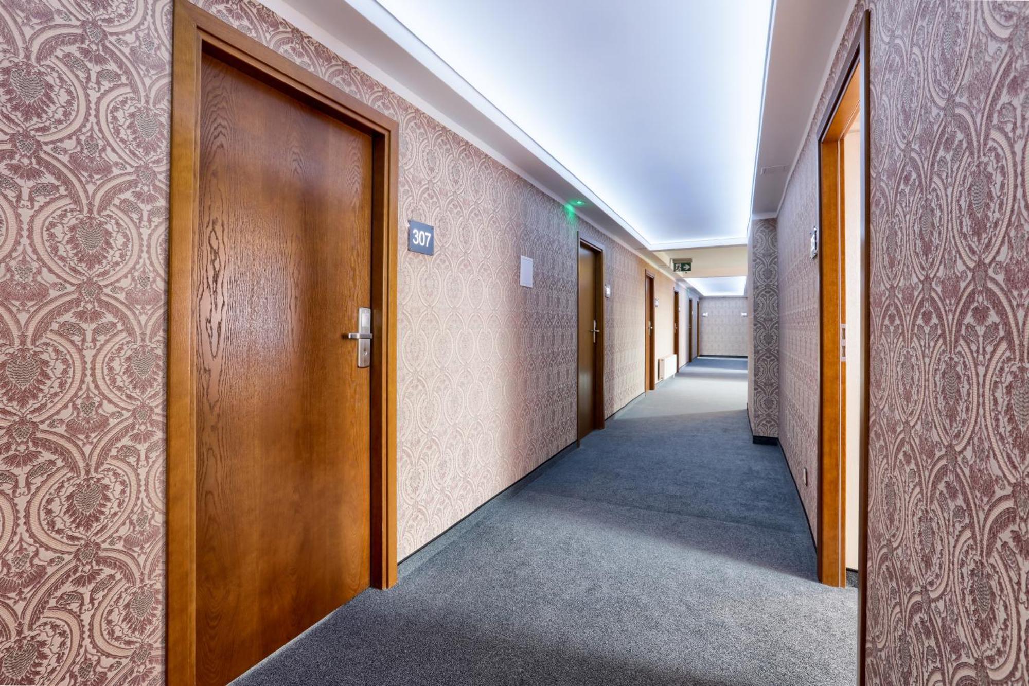 Hotel Weneda Opole Quarto foto